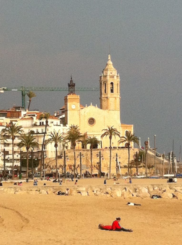 Igreja de Sant Bartomeu desde a praia